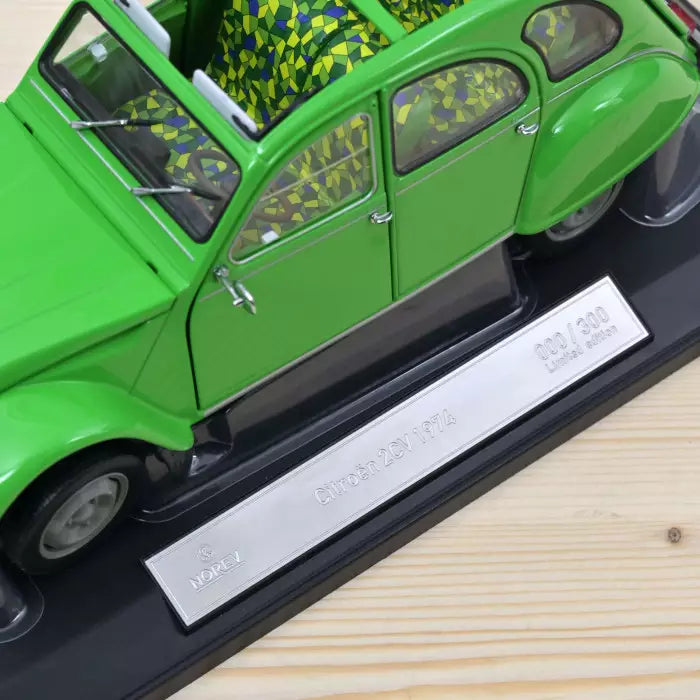 Citroën 2CV 1974 Palmeraie Groen 1:18