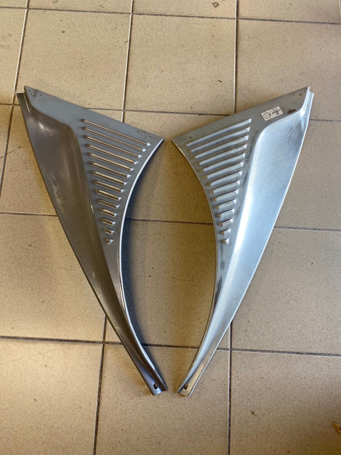 2CV Paravan plaat rechts met koel sleuven