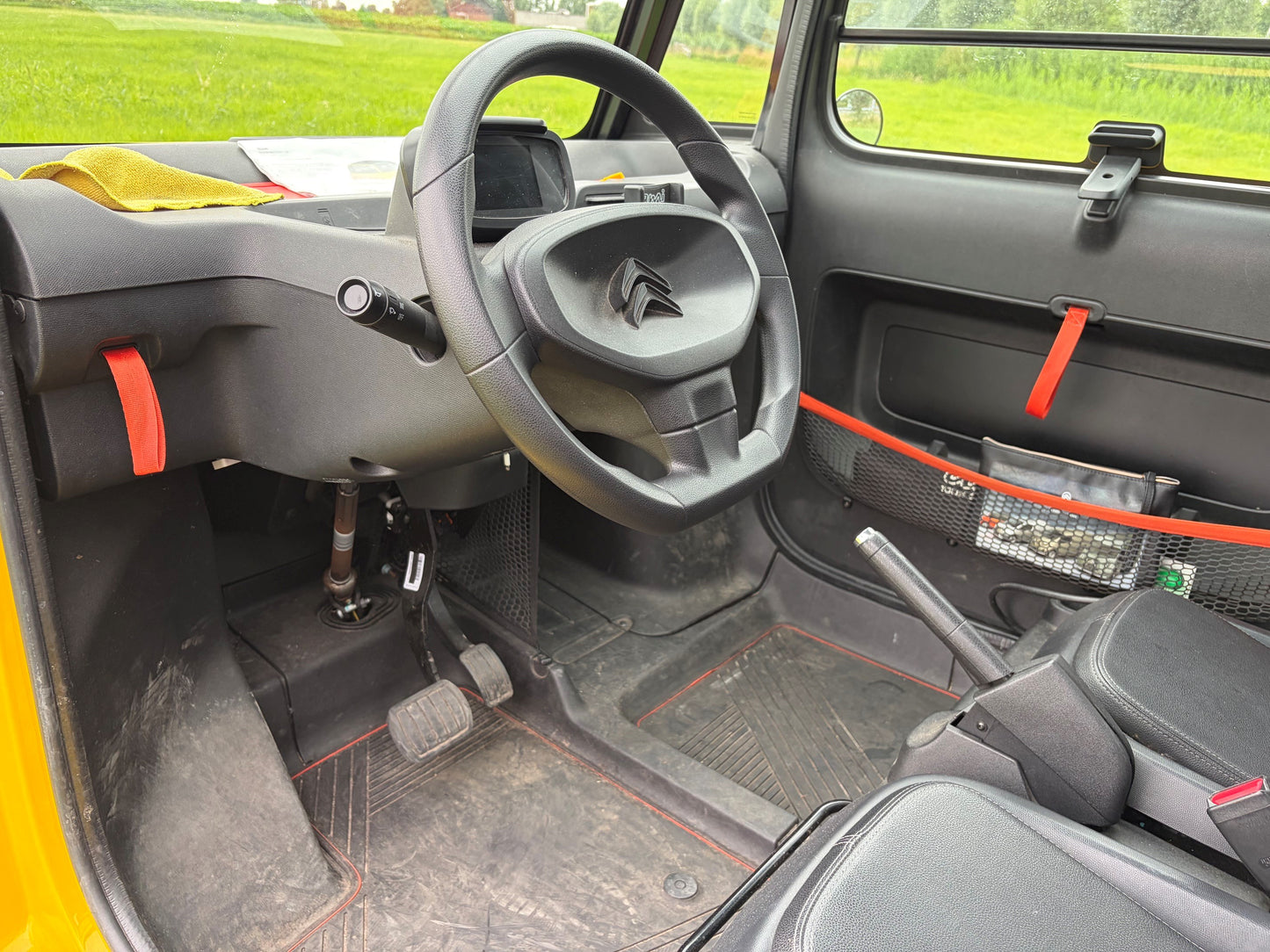 CITROEN AMI-HY CASELANI GEEL