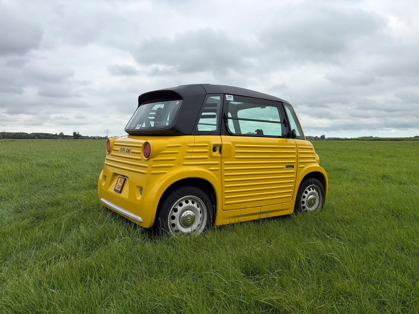 CITROEN AMI-HY CASELANI GEEL