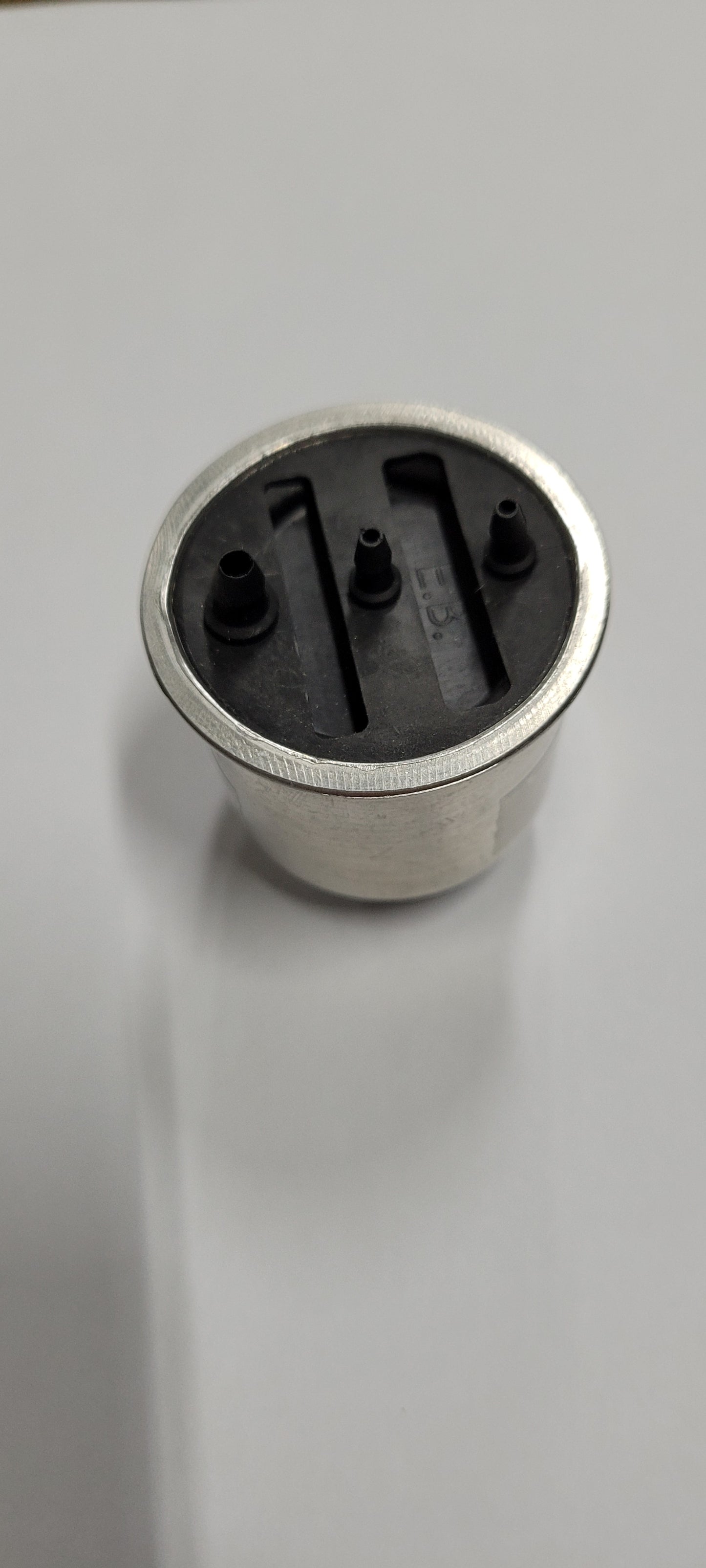 2CV HANDMATIGE RUITENSPROEIERPOMP.