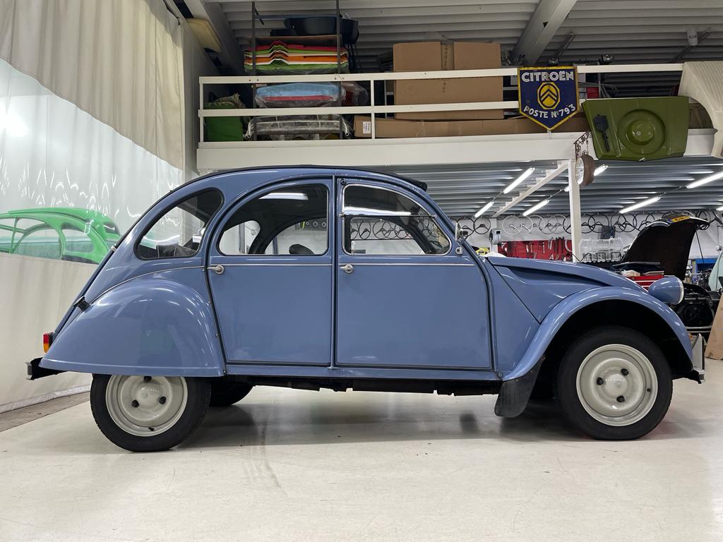 Blauwe 2CV 1990