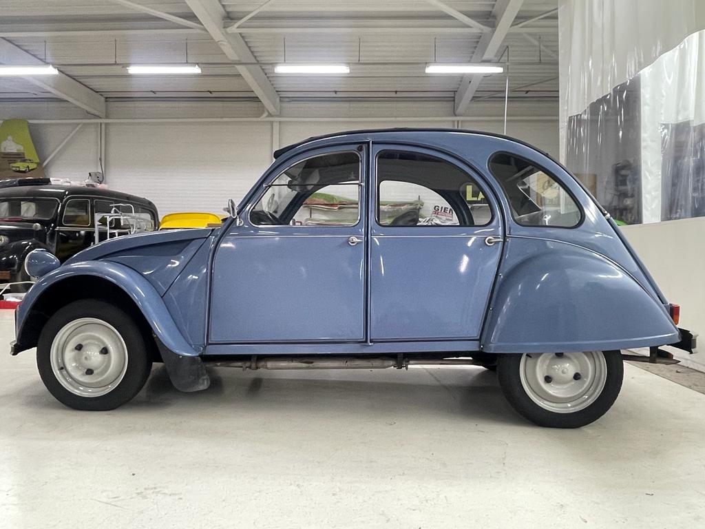 Blauwe 2CV 1990