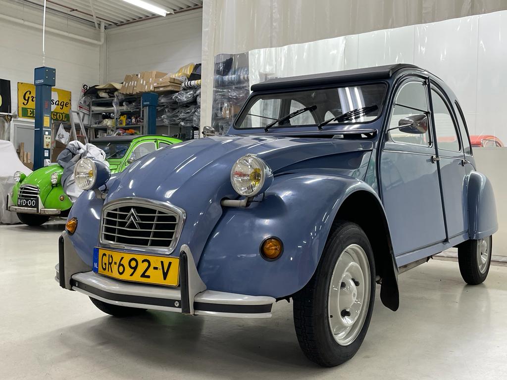 Blauwe 2CV 1990